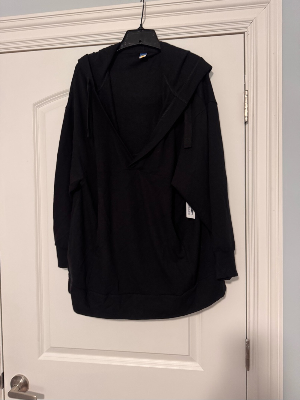 Old Navy Black Women's Pullover Sweatshirt